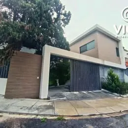 5 habitaciones 5 baños Casa