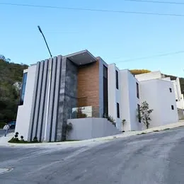 4 habitaciones 4.5 baños Casa