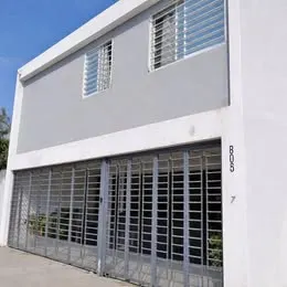 4 habitaciones 2,5 baños - Casa
